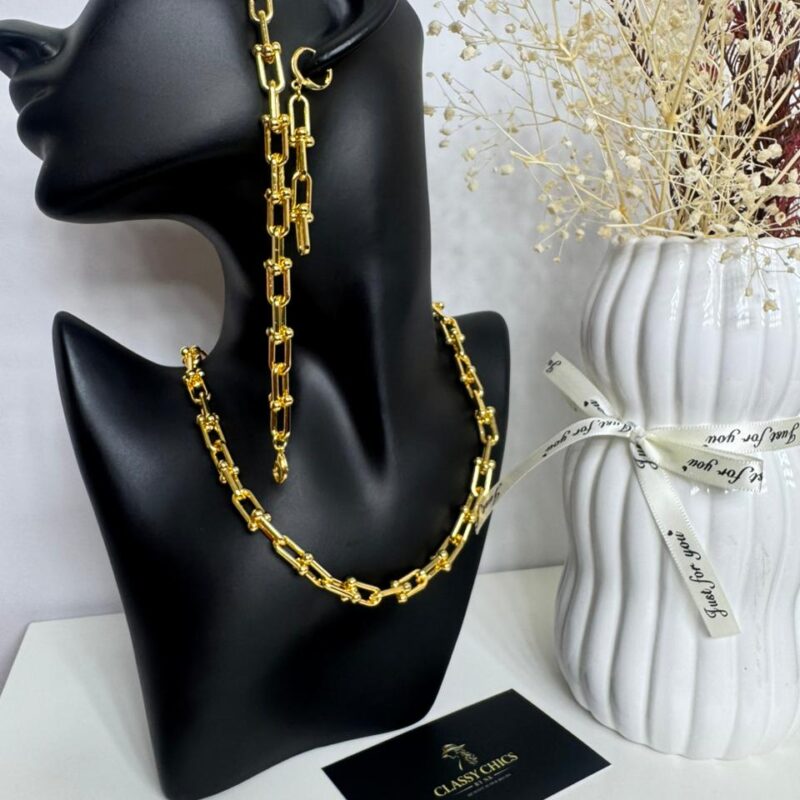 Chics Jewelry set