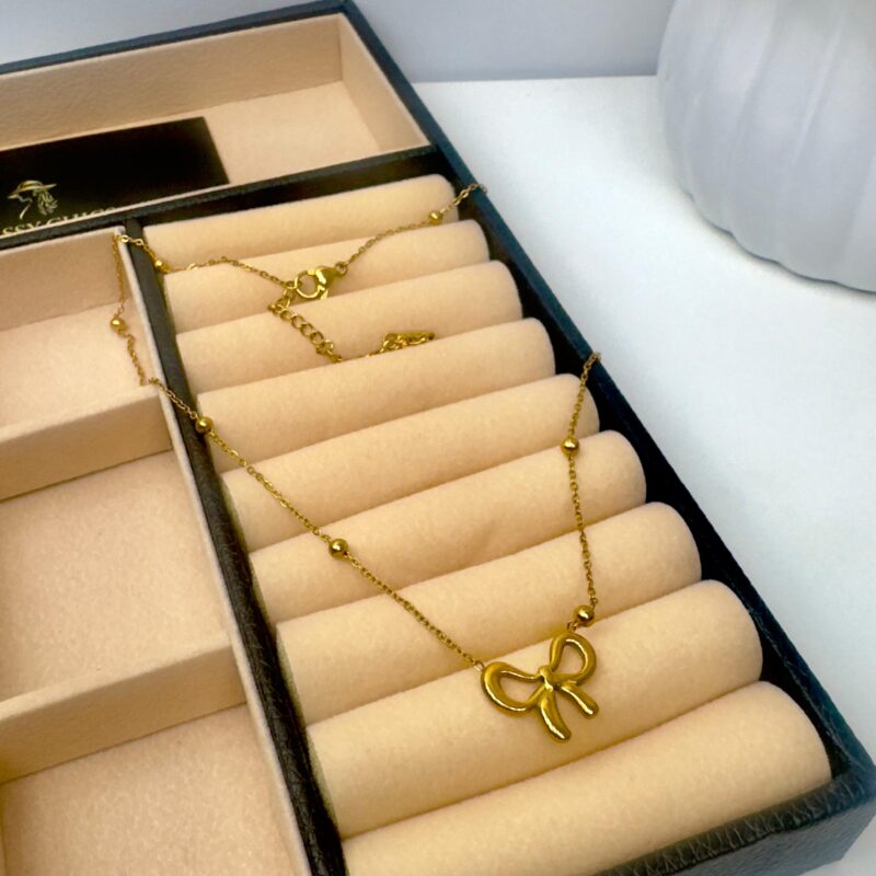 Gold Bow Pendant Necklace